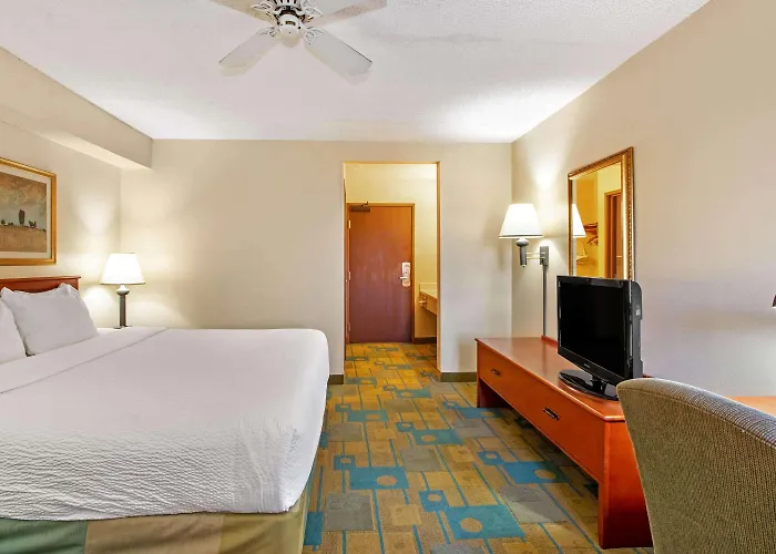 La Quinta By Wyndham Albuquerque Journal Ctr Nw
